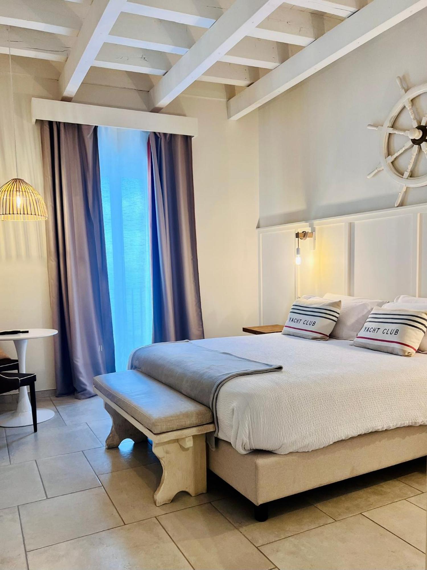 Palazzo Mata Boutique Hotel Taranto Exterior foto